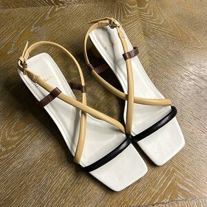 CARRANO White Wide Toe Heel Sandals 7